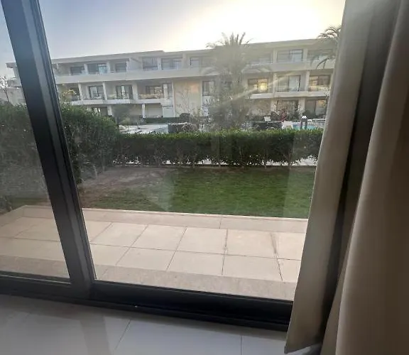 Nyaraló G Cribs *